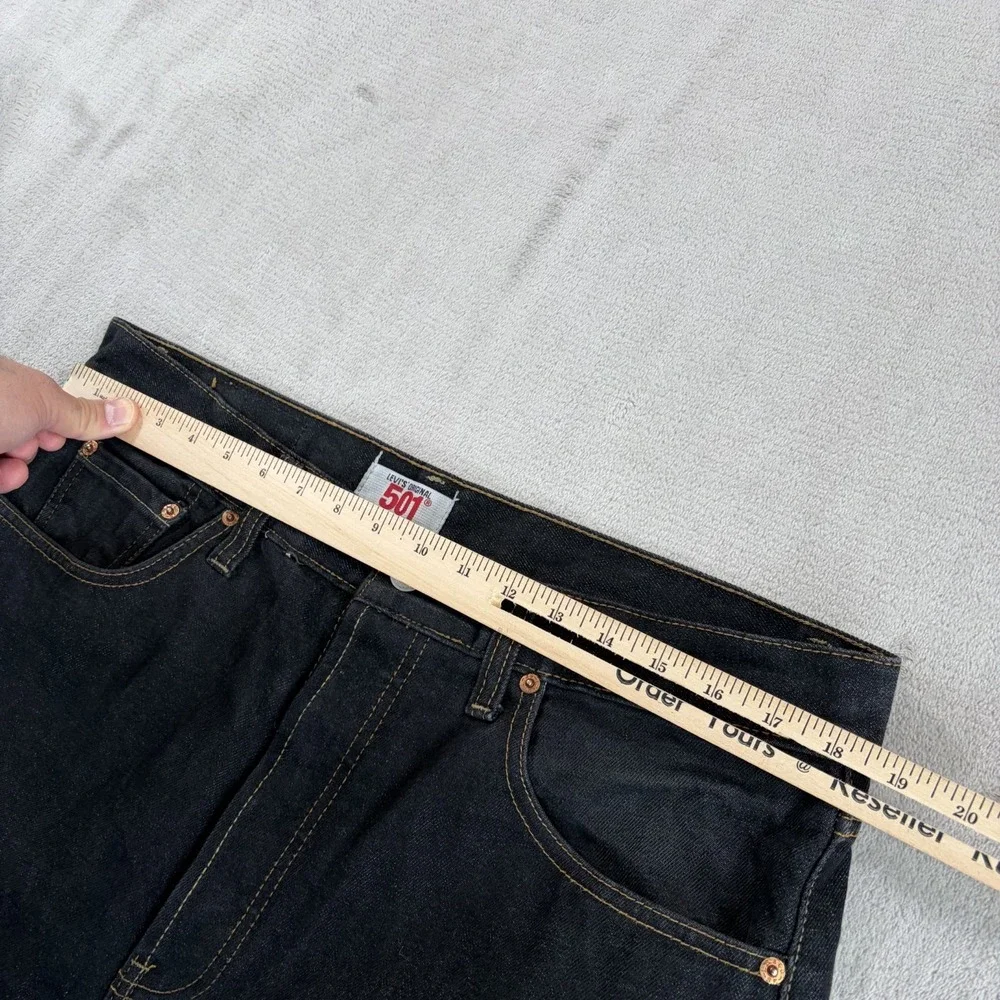 Vintage Levi 501‎ Button Fly Jeans Men Fits 36x34 (Tag 36x32) Black Denim USA